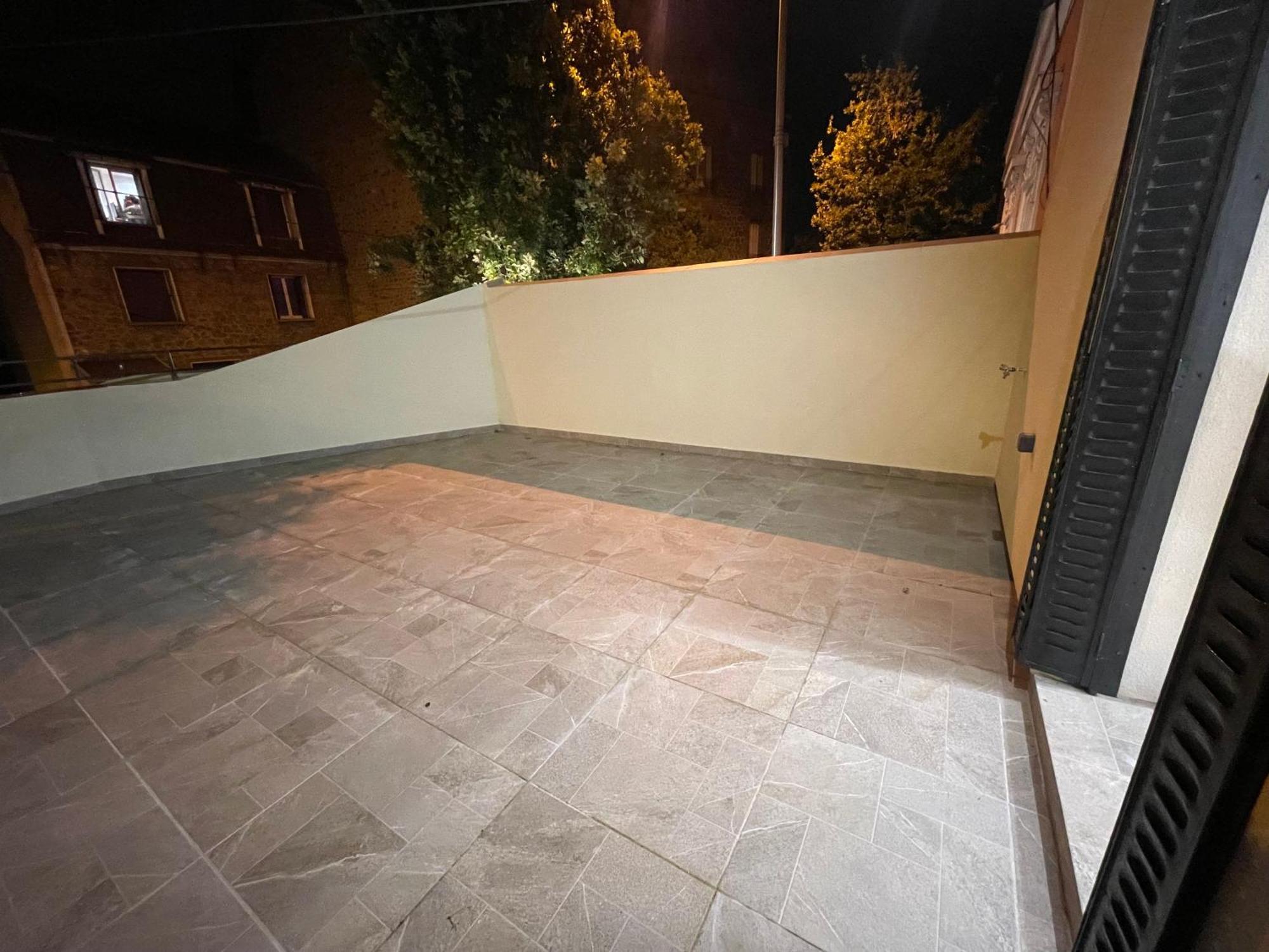 Appartement Avec Terrasse Et Ciel Etoile ! Noisy-le-Sec Luaran gambar